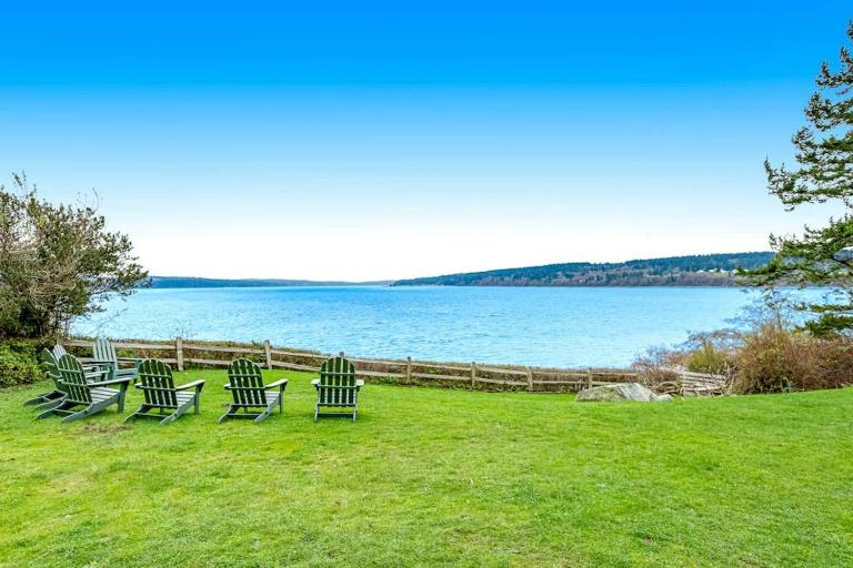 Eastside Beachside Greenbank Getaway - B&B Greenbank