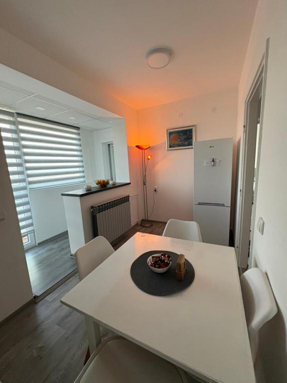 Apartman DORA - Bor - Bed and Breakfast Bor