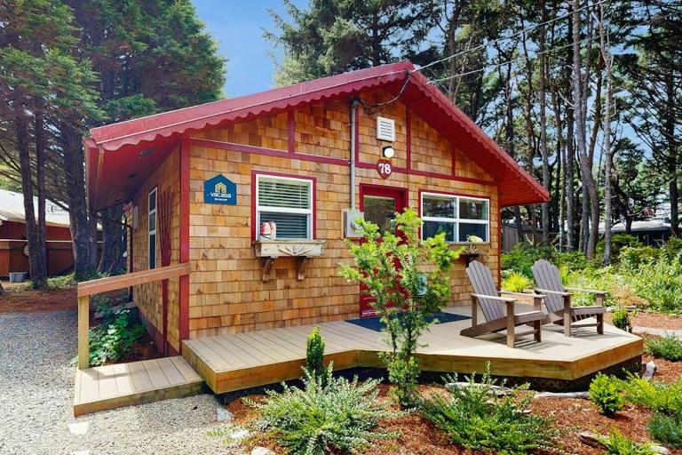 Woodland Cottage by the Sea - B&B Yachats