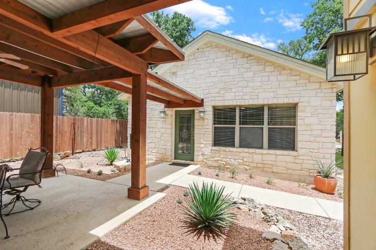 Three Sisters - Casita 2 - B&B Wimberley