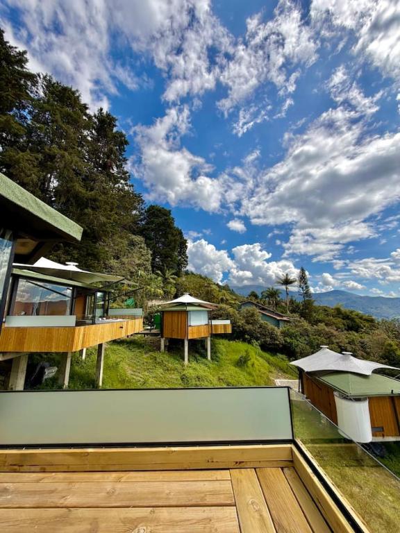 Stylish Couples Escape, Jacuzzi and Panoramic Views - B&B Medellín