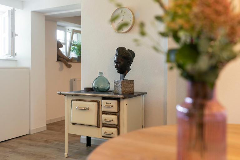Ferienwohnung Betty mit Garten in ruhiger Lage im fränkischen Weinland - Chambres d'hôtes Mainbernheim