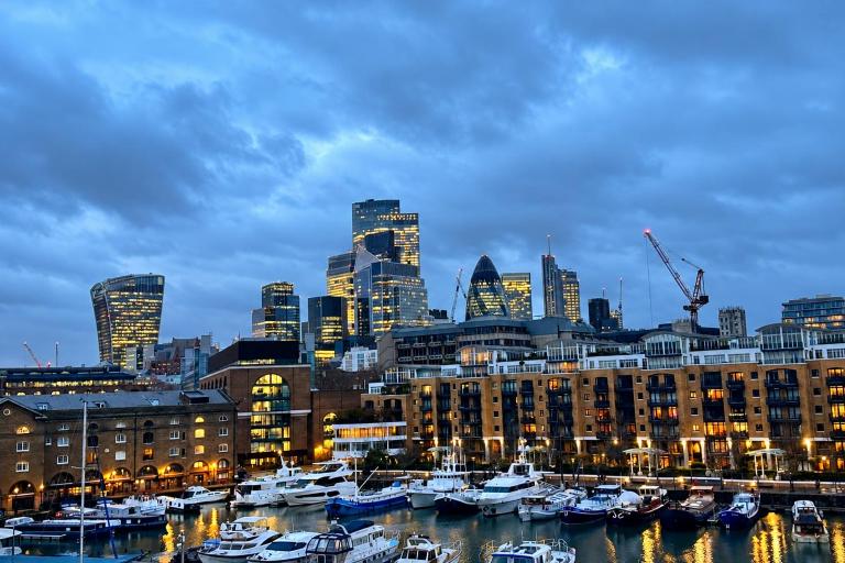 Cosy Tower Bridge Waterside St Katharine Docks - Ferienwohnung London