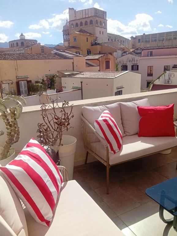 Meetup on The Terrace View With private parking - Ferienwohnung Palermo