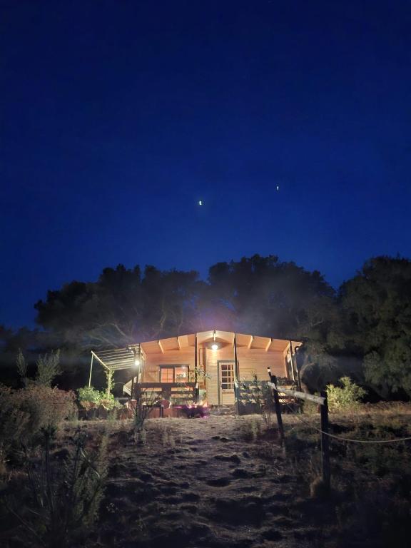 Tiny House nella natura Con Piscina privata "La sughereta" - B&B Calangianus
