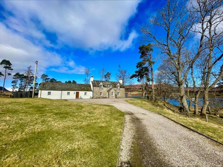 Sherrabeg Cottage - B&B Laggan