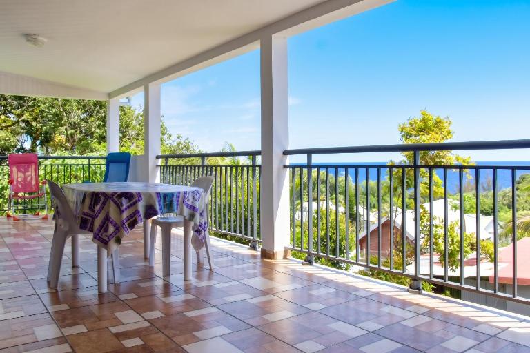Maison confortable avec vue sur mer à Sainte-Rose + jardin - B&B Sainte-Rose