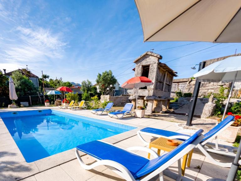Idyllic Villa in Cova with Private Pool - B&B Crasto