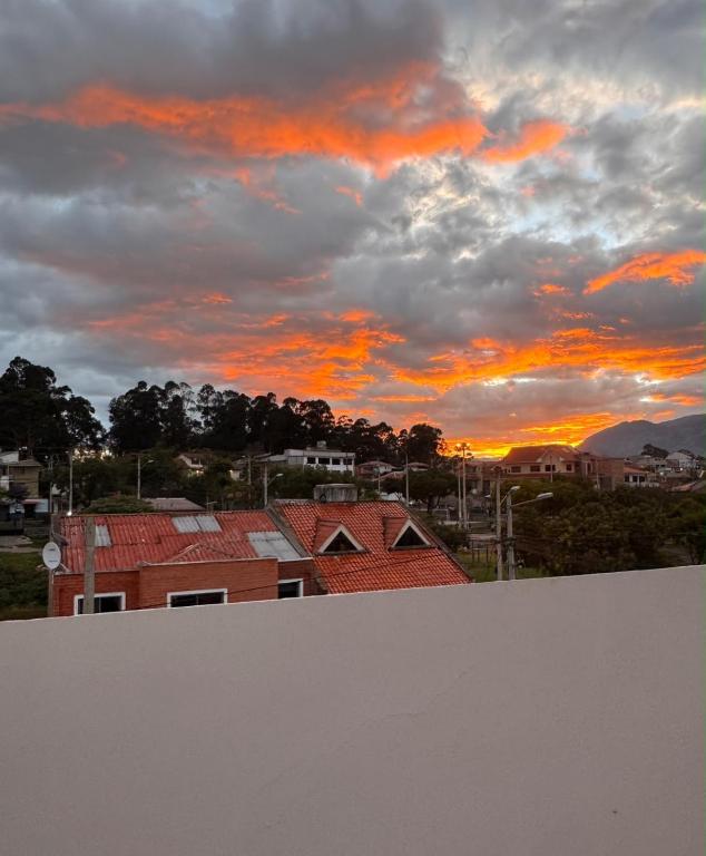 Cuenca Gem Modern 2BR Amazing Views - Ferienwohnung Cuenca