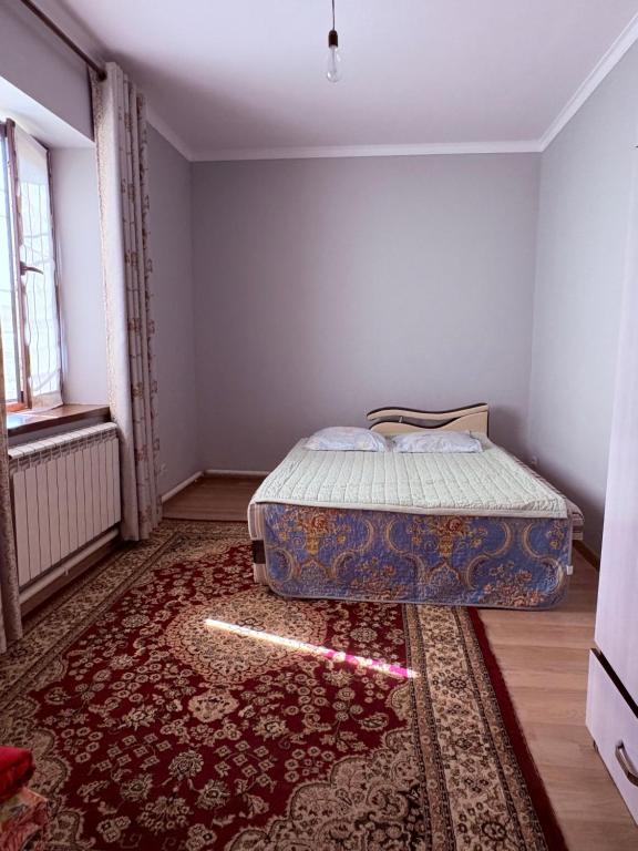 Гостевой дом с бассейном - B&B Biškek