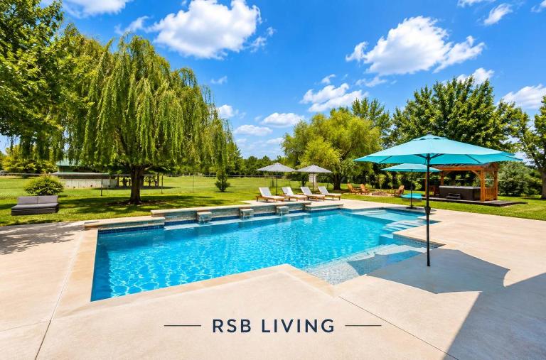The Perfect Holiday Getaway 5BR 4BA with Pool and Hot Tub - B&B Ponder
