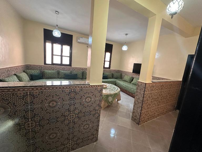 Spacious Family Apartment in Tafraout Center - Chambres d'hôtes Tafraout