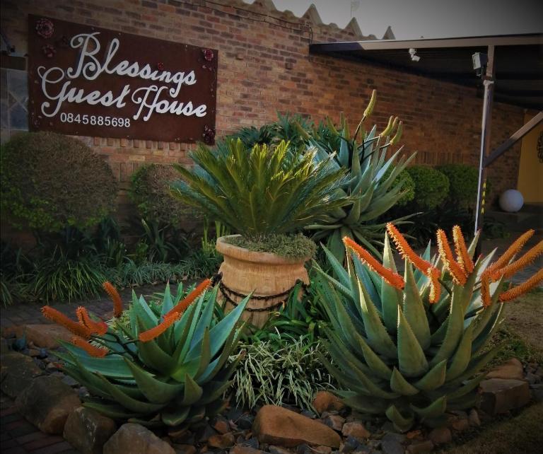 Blessings Guesthouse - Chambres d'hôtes Newcastle