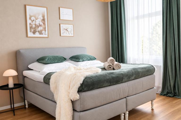 Modernes Apartment Lieblingsfleck I 2 Schlafzimmer I 4 Betten I Zentrumsnah - Bed and Breakfast Eberswalde