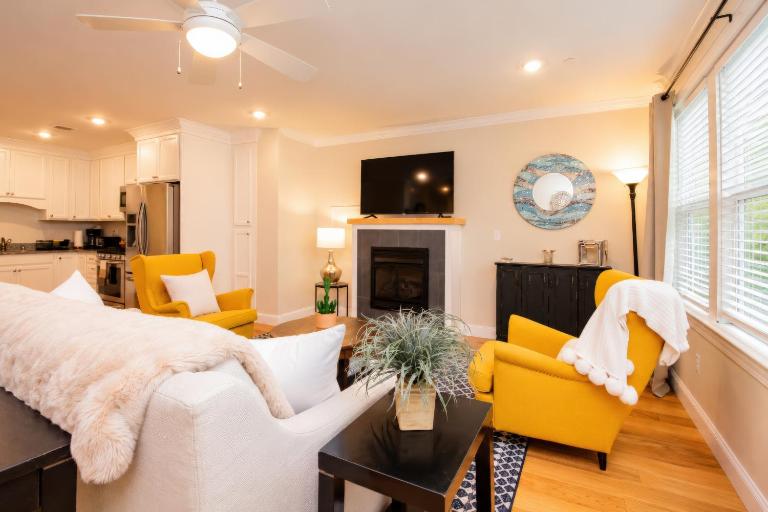 2 Bedroom Unit w Elevator & In-Unit Laundry - Ferienwohnung Boston