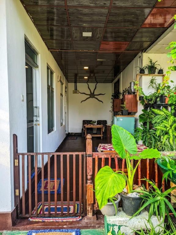 Punsisi Villa - B&B Weligama