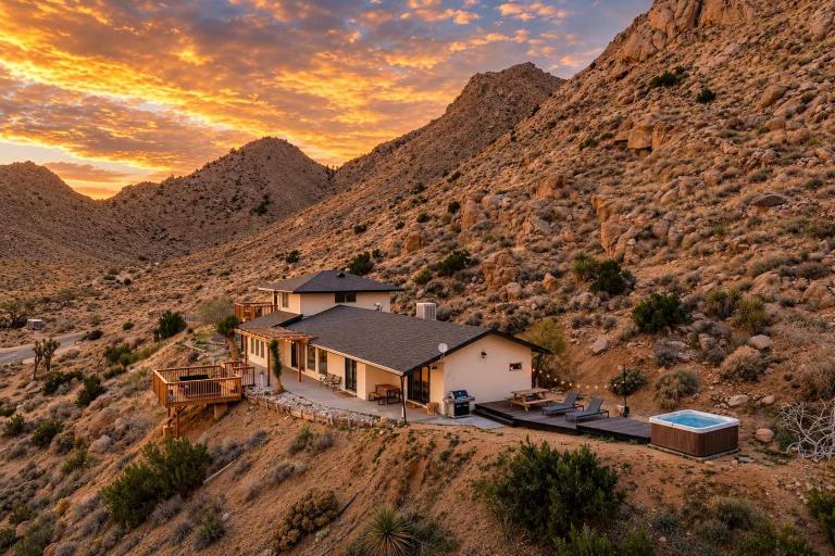 Wesley - High Point - B&B Joshua Tree