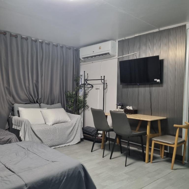 ห้องพักเมืองทองธานี Building T9, Floor 8, Room 13 - Ferienwohnung Pak Kret