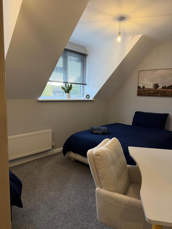Private Room in Family Home - B&B Kidlington