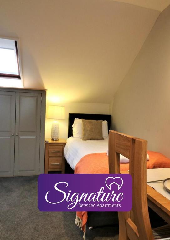 Signature - Linden Cottage Room 4 - B&B Airdrie