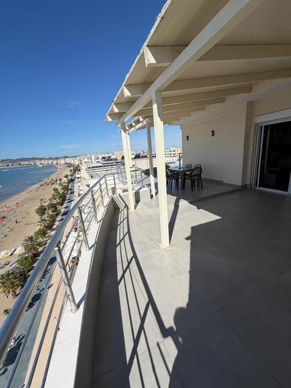 Ferra Apartments Durres - Chambres d'hôtes Durrës