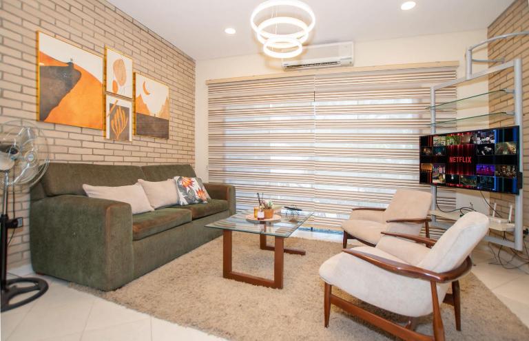Spacious Mburucuya Duplex Pool BBQ & Jacuzzi - B&B Asunción