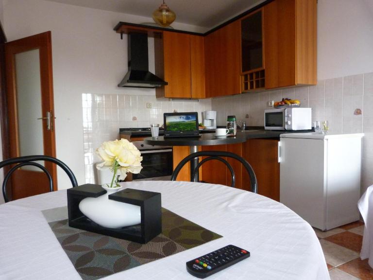 Apartment Kamen - Bed and Breakfast Novi Vinodolski