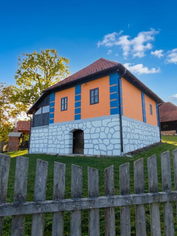 Domaćinstvo Nikolić-Milicevo Selo - B&B Požega
