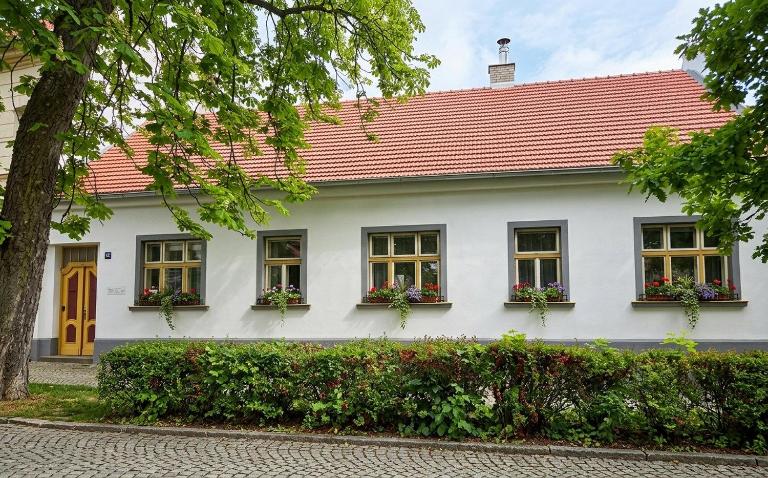 Penzion Mika - Bed and Breakfast Jindřichův Hradec