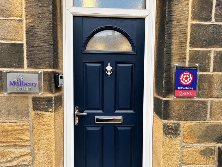 Mulberry Court At Hollins Mount - 174 Hollins Rd - B&B Walsden