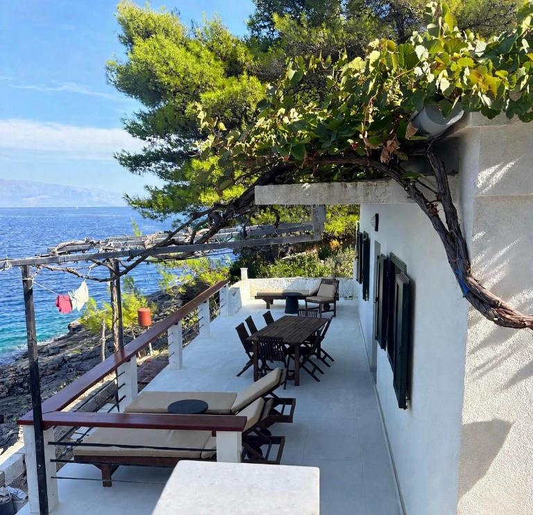 Beach House Hvar - Chambres d'hôtes Zastražišće