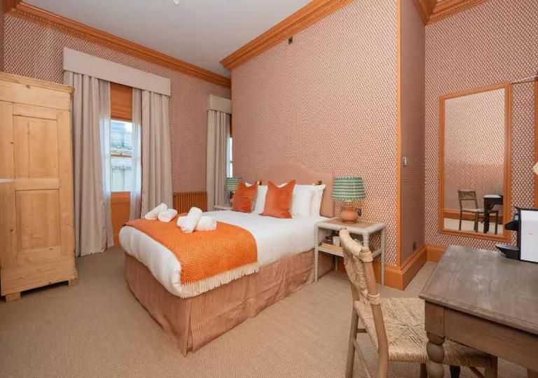 Pass the Keys Cosy King room in Central Bath - B&B Bath