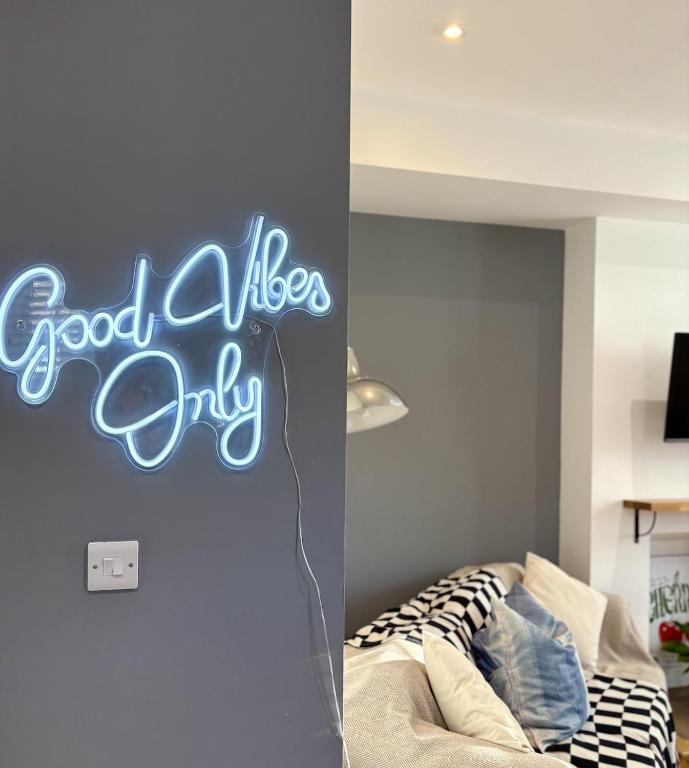 FRESH Flat in Leek, Staffordshire - Bed and Breakfast Leek