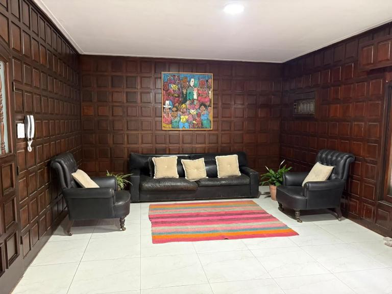 Plaza Hermanos - Chambres d'hôtes Salta