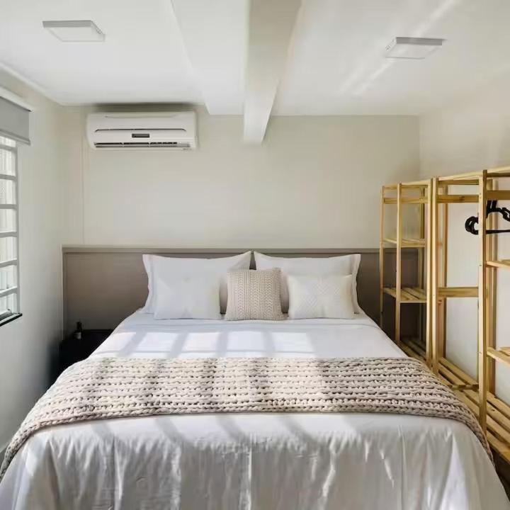 Kitnet funcional e localização privilegiada - Chambres d'hôtes Londrina