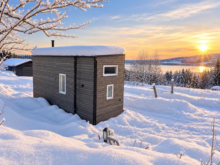 Tiny house on wheels with great views Sjusjøen Minihus med utsikt Sjusjøen - Ferienwohnung Mesnali