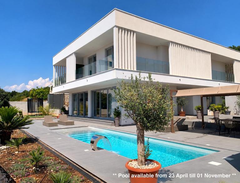 NEW! Villa With Heated Pool in Cavtat - Bed and Breakfast Cavtat