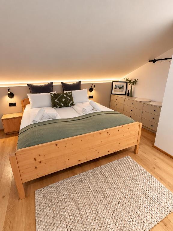 Quartier 27- modern Apartment with Balcony & free parking - Ferienwohnung Tulfes