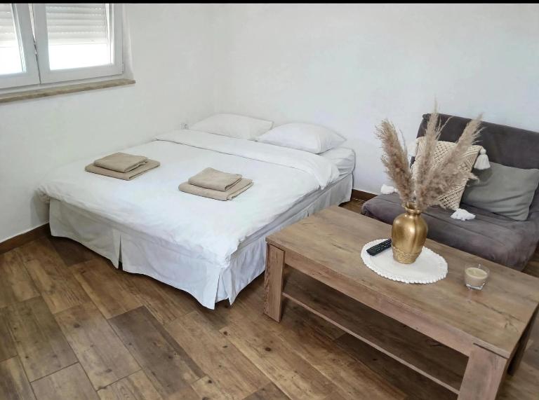 Apartman centar grada 1 - Chambres d'hôtes Trebinje