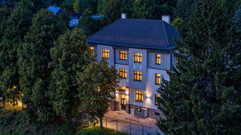 BUKOVÁ Apartments - Tanvaldský Špičák - Chambres d'hôtes Jiřetín pod Bukovou