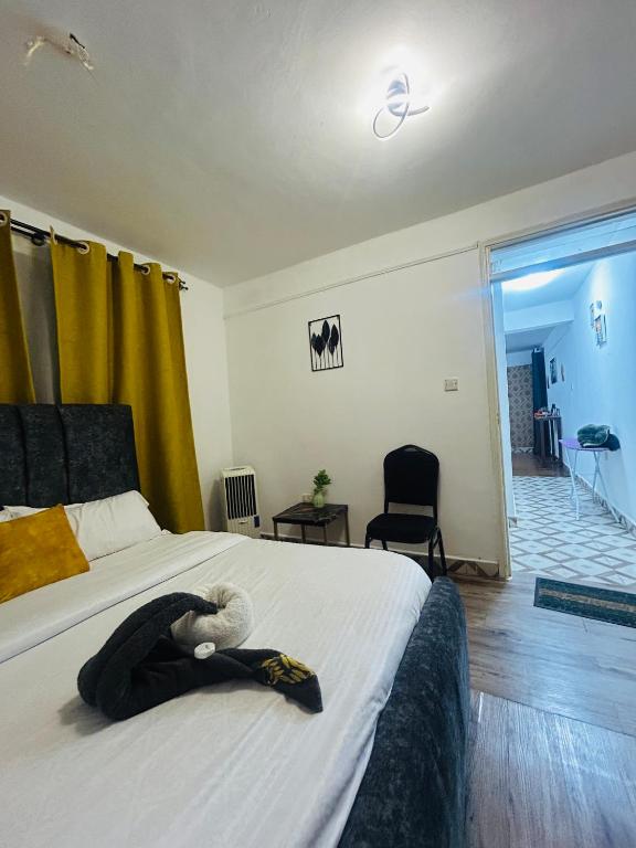 Suite with Balcony & Carpark near Mall - Bed and Breakfast Kisumu