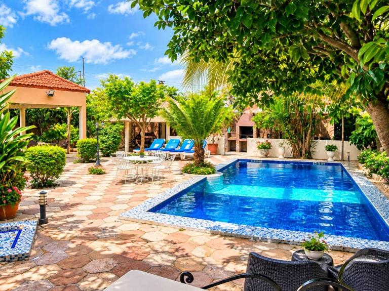 Magnifique villa avec piscine à Mbour - B&B Mbour