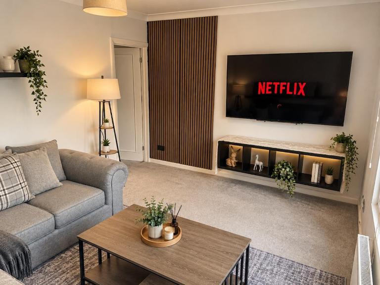 Cosy & Modern 2 Bed Apartment Sleeps 6 Watford - Bed and Breakfast Watford