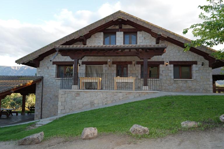 La Fontana de Gredos - Bed and Breakfast Navaluenga