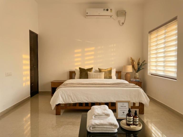 Premium Room Near St Andrews Beach, Trivandrum - B&B Vettutura