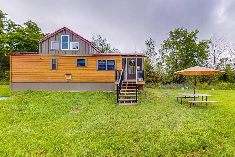 Seneca Lake Serenity - B&B Hector