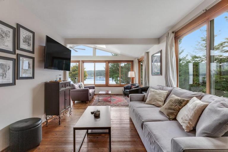 Seabeck House on Hood Canal - Chambres d'hôtes Seabeck
