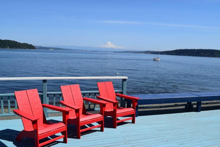 Sunrise Beach House - B&B Gig Harbor