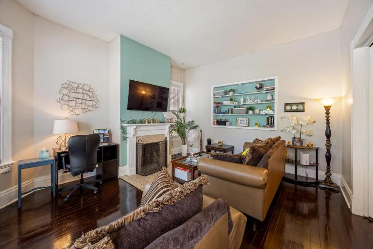 Bright Augusta Vacation Rental, 2 Mi to Riverwalk! - Chambres d'hôtes Augusta