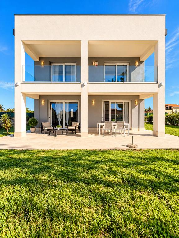 Zaffiri House Villa - Plemmirio Reserve by Finderoom - B&B Plemmirio
